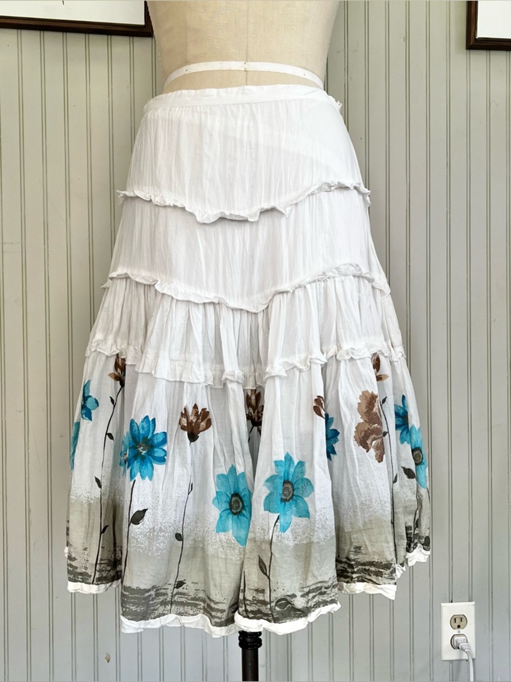 White Cotton Crash Crinkle Ruffled Floral MIDI Skirt